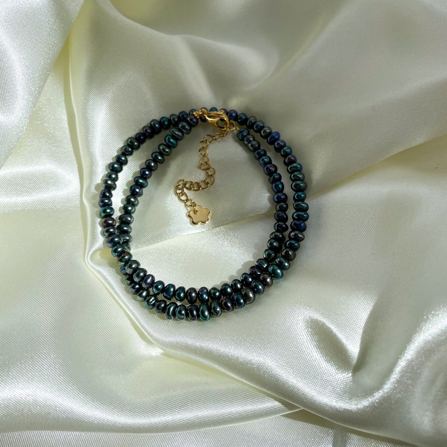 Handgemachte schwarze Süßwasserperlen Kette