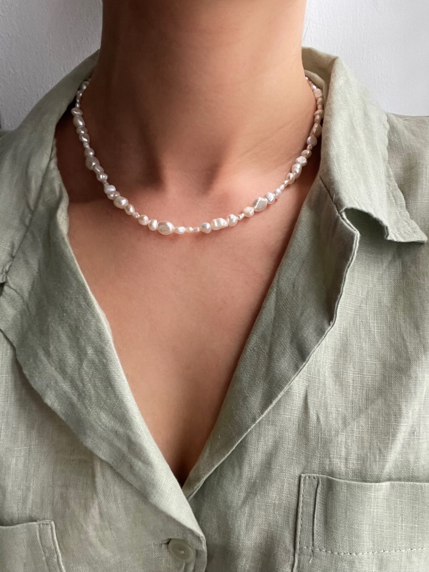 Mina pearl necklace