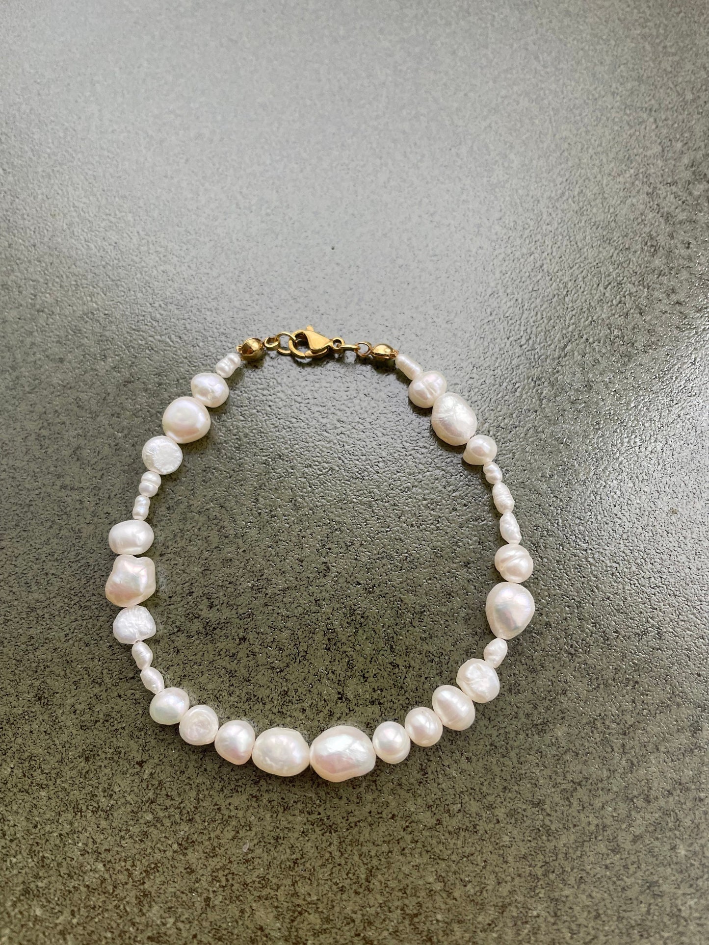 Mina freshwater pearl bracelet