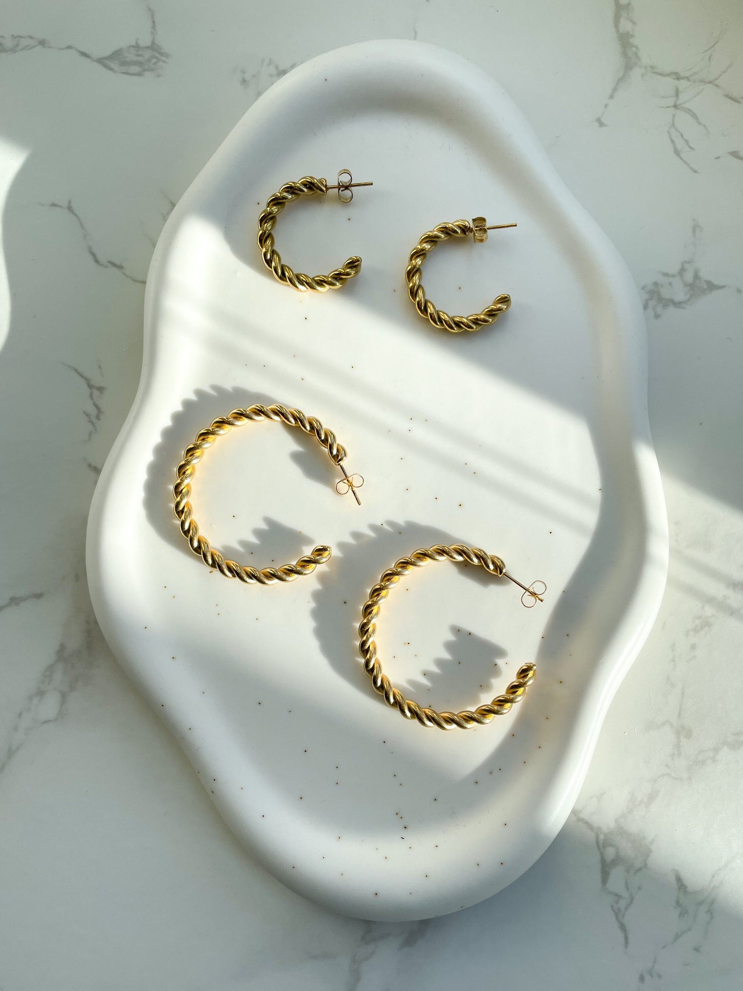 14kt gold twisted hoop earrings